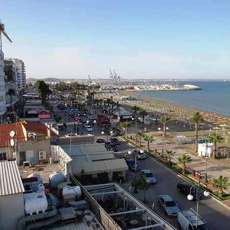 Zodiac Hotel Apartments Larnaca Bagian luar foto