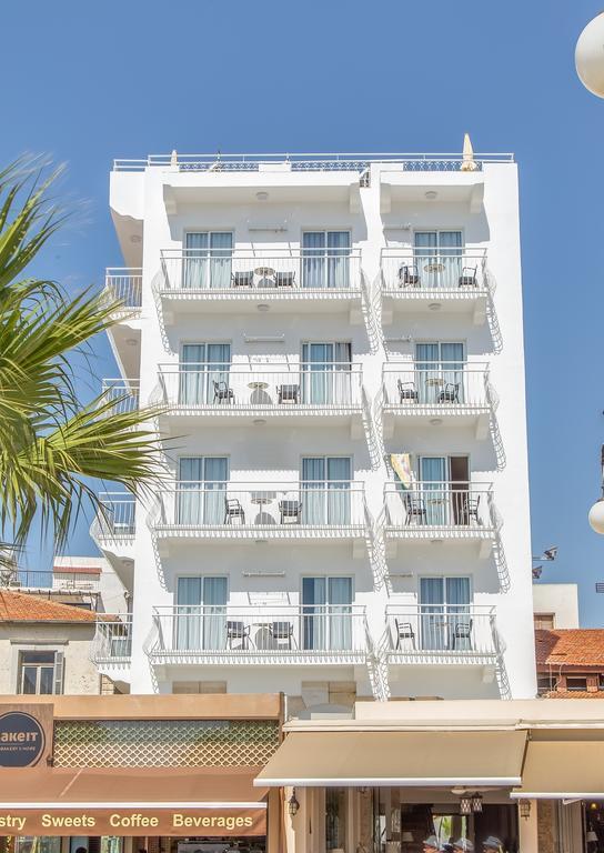 Zodiac Hotel Apartments Larnaca Bagian luar foto