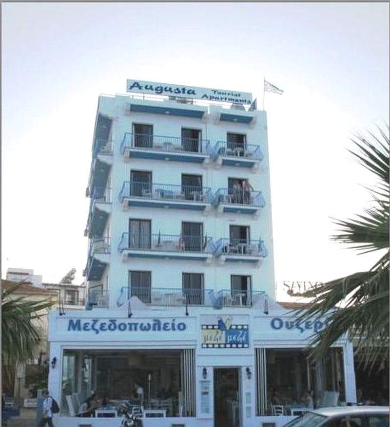 Zodiac Hotel Apartments Larnaca Bagian luar foto