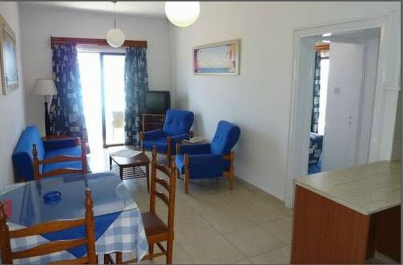 Zodiac Hotel Apartments Larnaca Bagian luar foto